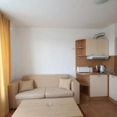 Arendoo In Yassen Apartment